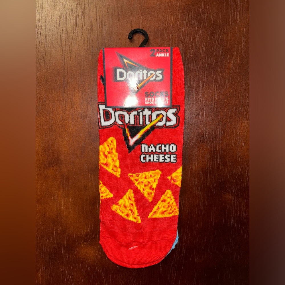 DORITOS NOVELTY ANKLE SOCKS NWT MEN’S SHOE SIZE 6-12
